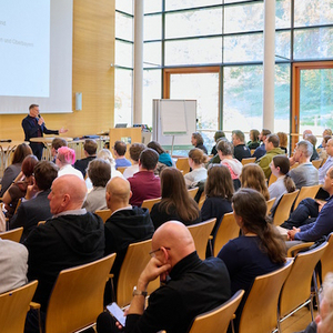 Foto des Plenums beim IHK Ausbilderforum